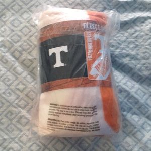 Tennessee Volunteers fleece blanket (BNIB)